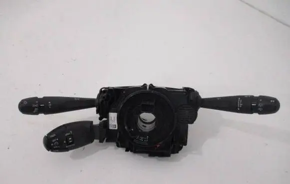 Wiper turn signal indicator stalk/switch