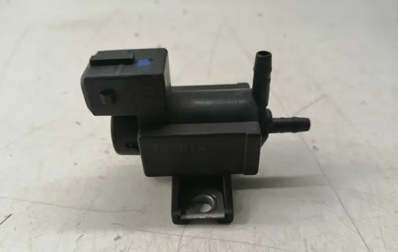 Toyota Verso Vacuum valve 258600R010 72828606