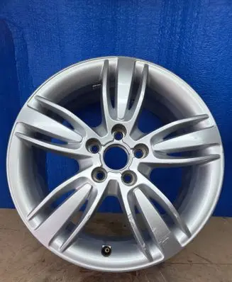 Audi Q3 8U R17 alloy rim 8U0601025P