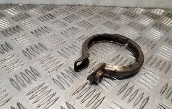 Mercedes-Benz R W251 Muffler pipe connector clamp 