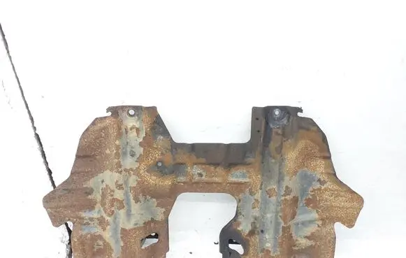 Toyota Hilux VIII Engine splash shield/under tray 