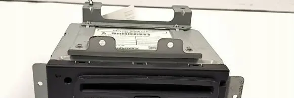 Dodge Durango CD/DVD changer P68280950AC