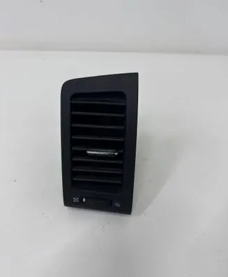 Toyota Corolla Verso E121 Dash center air vent grill