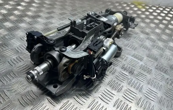 BMW 7 F01 F02 F03 F04 Steering wheel axle 6787926 6072143