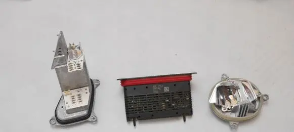BMW X5 F15 LED ballast control module 7370109
