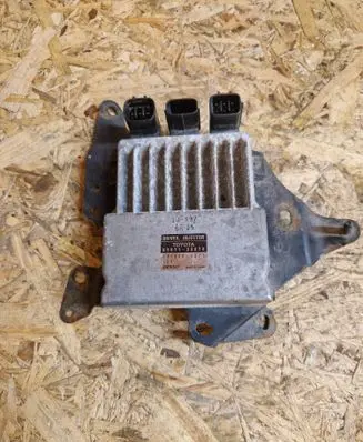 Lexus IS 220D-250-350 Fuel injection control unit/module 8987120070 1310001371