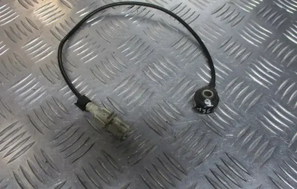 Alfa Romeo 156 Detonation knock sensor 0261231131