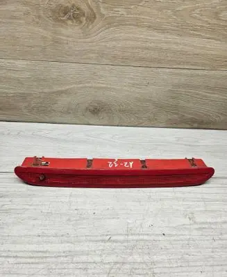 Volkswagen Golf VI Third/center stoplight 5K0945087B