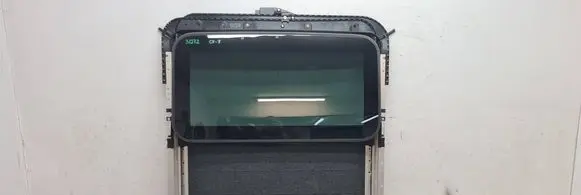 Mazda CX-7 Sunroof glass 7704678D 8331004021