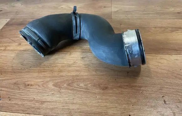 Volkswagen Caddy Intercooler hose/pipe 3C0145770B