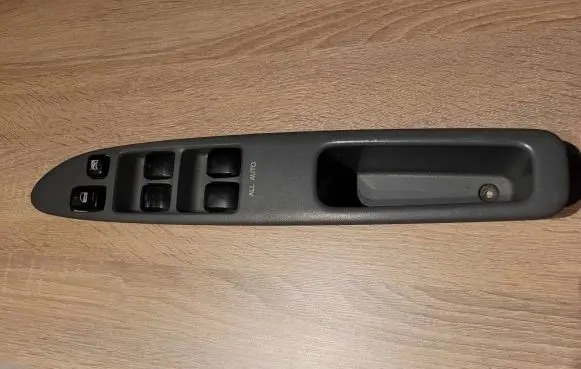 Toyota Avensis Verso Electric window control switch 44030 514775 84040