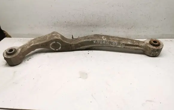 Nissan X-Trail T30 Rear suspension control arm 