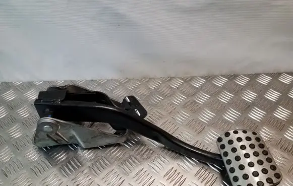 Mercedes-Benz ML W164 Brake pedal A1642900701