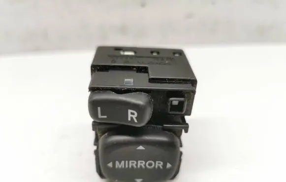 Toyota RAV 4 (XA30) Wing mirror switch 183575