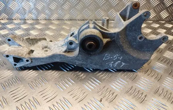 Generator/alternator bracket
