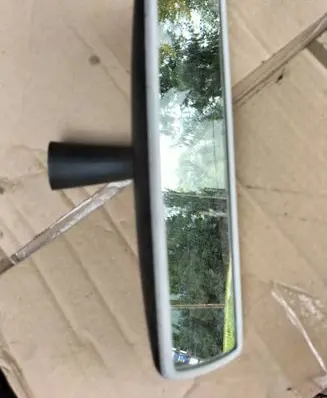 Volkswagen Golf V Rear view mirror (interior) E1010783