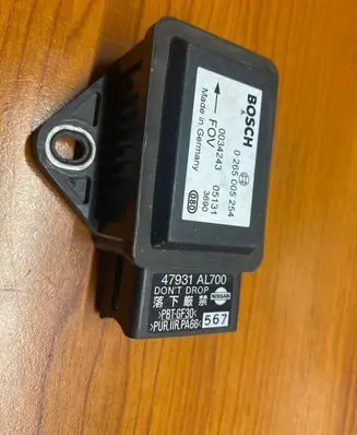 Nissan X-Trail T30 ESP acceleration yaw rate sensor 0265005254