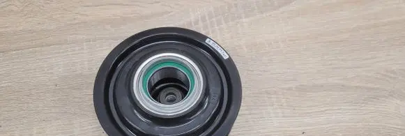 Audi A4 S4 B8 8K Air conditioning compressor pulley 8K0260810A