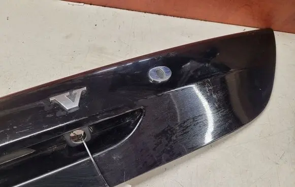 Volvo V40 Trunk door license plate light bar 31378763