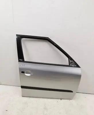 Skoda Fabia Mk2 (5J) Front door