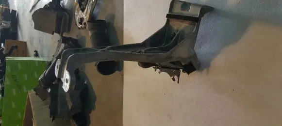 Jaguar XJ X351 ABS pump bracket AW932C325BB