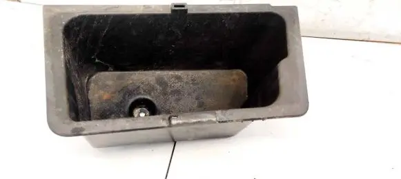 Chevrolet Captiva Glove box 96630545