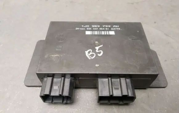Volkswagen PASSAT B5.5 Comfort/convenience module 1J0959799AH