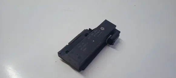 Jeep Grand Cherokee Keyless system antenna 68067753AA
