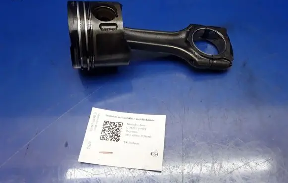 Mercedes-Benz C W203 Piston with connecting rod A611