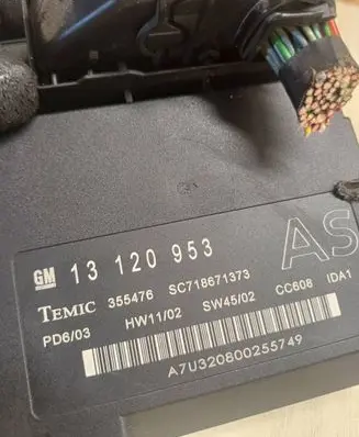 Opel Signum Fuse module 13120953 355476 SC718671373