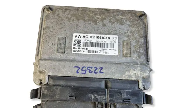 Skoda Fabia Mk2 (5J) Engine control unit/module 03D906023N 03D906023 5WP4085104