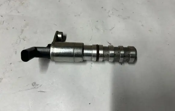 Chevrolet Camaro Turbo solenoid valve 12671336 7B24N028