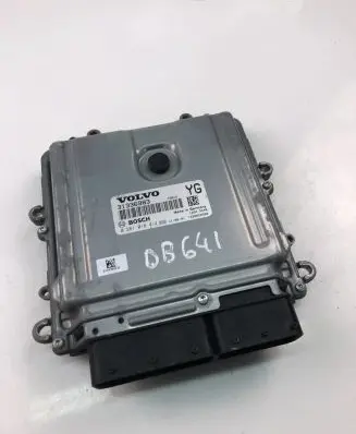 Volvo V70 Engine control unit/module ECU 31336983 0281018414