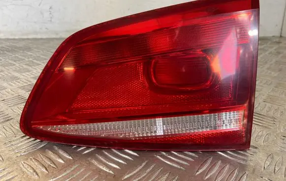 Volkswagen PASSAT B7 Tailgate rear/tail lights 3AF945094M 605512
