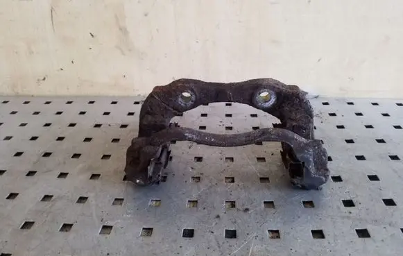 Citroen C4 I Front Brake Caliper Pad/Carrier 