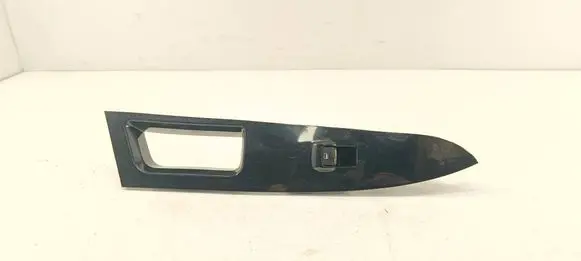 Ford Fusion II Front door window switch trim DS7314A563B