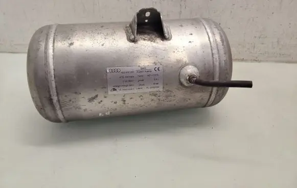 Audi A8 S8 D3 4E Vacuum air tank 4E0616203
