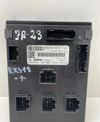 Audi A4 S4 B8 8K Comfort/convenience module 8K0907063C F005V00750