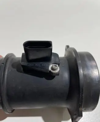 Audi A6 S6 C6 4F Mass air flow meter 059906461K