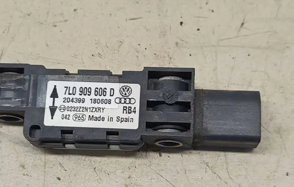 Volkswagen Phaeton Airbag deployment crash/impact sensor 7L0909606D 0232Z2N1ZXRY 204399