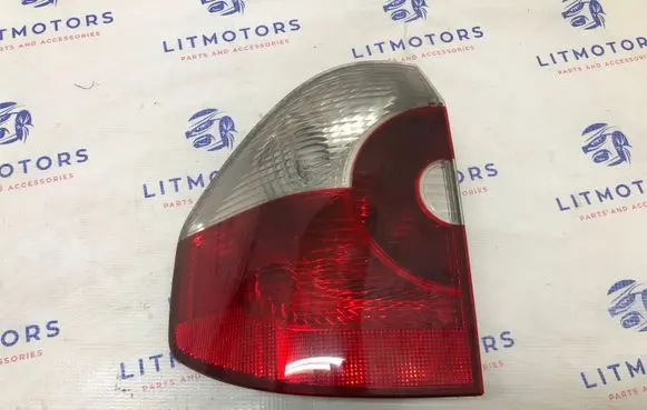 BMW X3 E83 Rear/tail lights 3414399