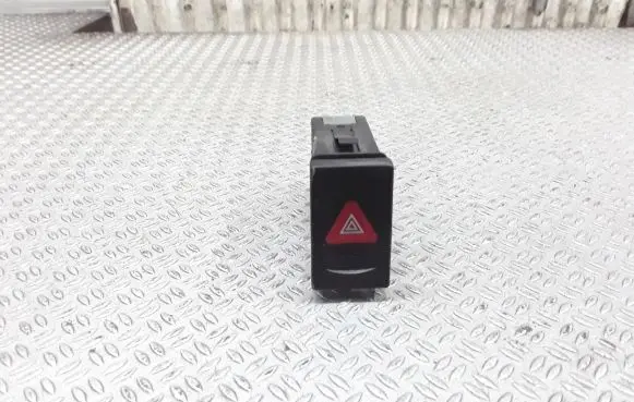 Volkswagen PASSAT B5 Hazard light switch 3B0953235D