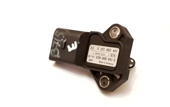 Volkswagen PASSAT B7 Air pressure sensor 038906051C 0281002401
