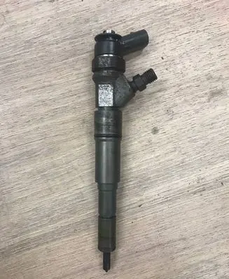 BMW 5 E60 E61 Fuel injector 1472