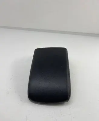 Volkswagen Tiguan Armrest 