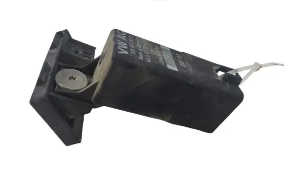 Volkswagen Caddy Glow plug pre-heat relay 038907281 51299023