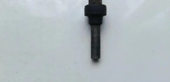 Mercedes-Benz S W126 Fuel injector 0437502010