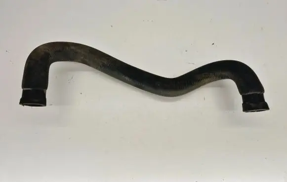 Volvo S70 V70 V70 XC Engine coolant pipe/hose 9161931