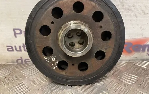 BMW 5 F10 F11 Crankshaft pulley
