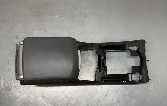 Land Rover Range Rover L322 Armrest 